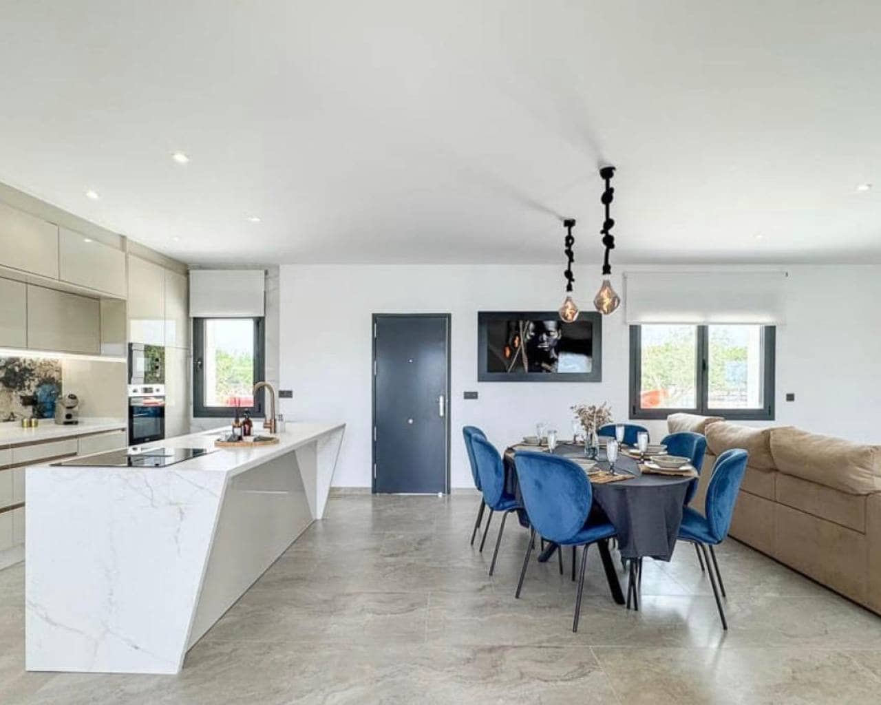 4 soveværelse Villa til salg i Ciudad Quesada med swimmingpool garage - € 1.300.000 (Ref: 10035797)