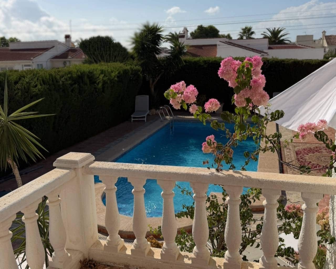 5 bedroom Villa for sale in Ciudad Quesada with pool garage - € 695,000 (Ref: 10062856)