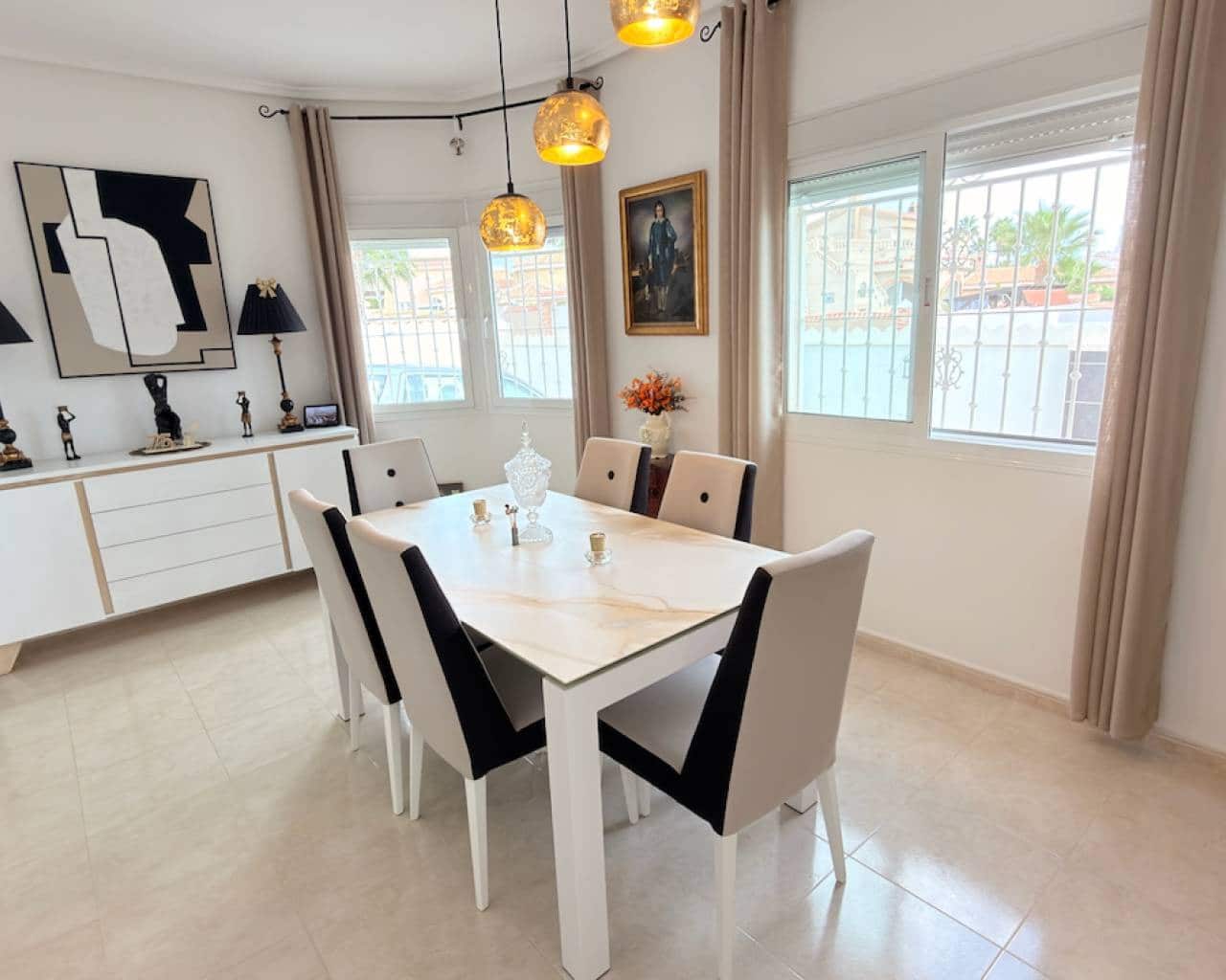 3 soverom Villa til salgs i Ciudad Quesada med svømmebasseng garasje - € 650 000 (Ref: 10112123)