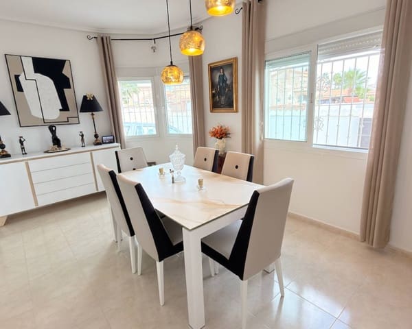 3 soverom Villa til salgs i Ciudad Quesada, Rojales med svømmebasseng garasje - € 650 000 (Ref: 10112123)