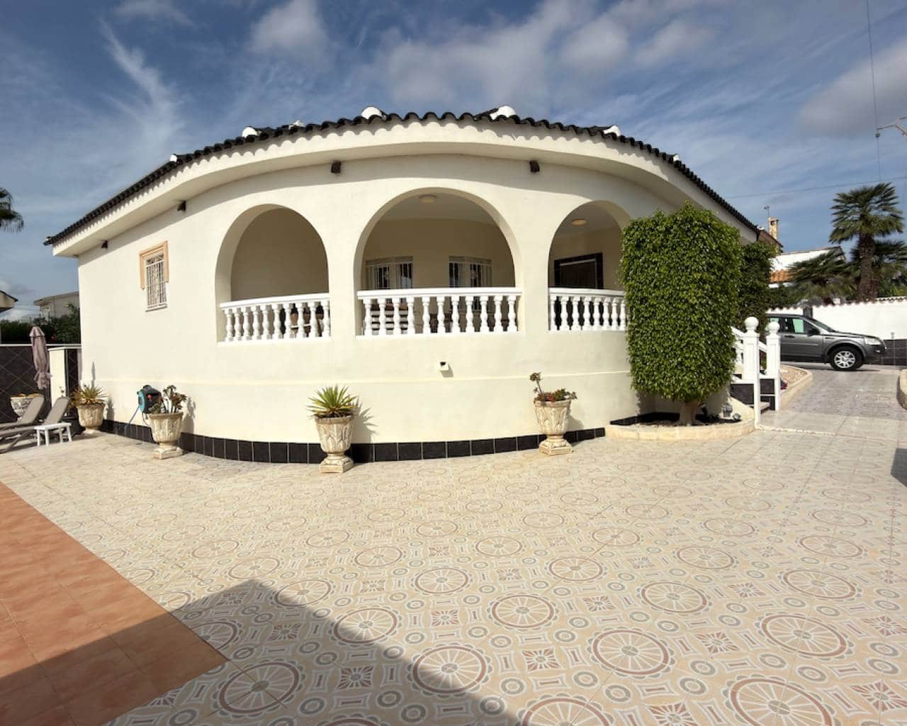 3 soverom Villa til salgs i Ciudad Quesada med svømmebasseng garasje - € 650 000 (Ref: 10112123)