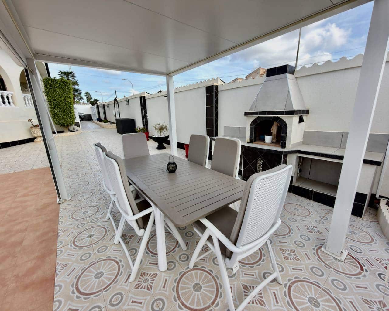 3 soverom Villa til salgs i Ciudad Quesada med svømmebasseng garasje - € 650 000 (Ref: 10112123)