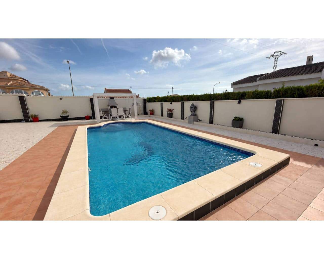 3 soverom Villa til salgs i Ciudad Quesada med svømmebasseng garasje - € 650 000 (Ref: 10112123)