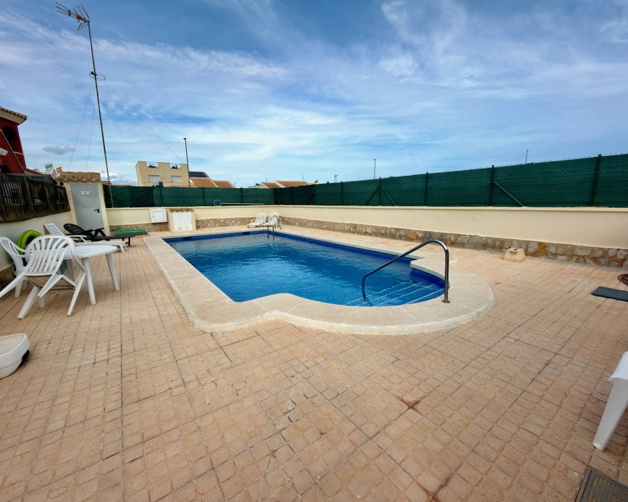 2 sovrum Villa till salu i Daya Nueva med pool garage - 189 995 € (Ref: 10117091)