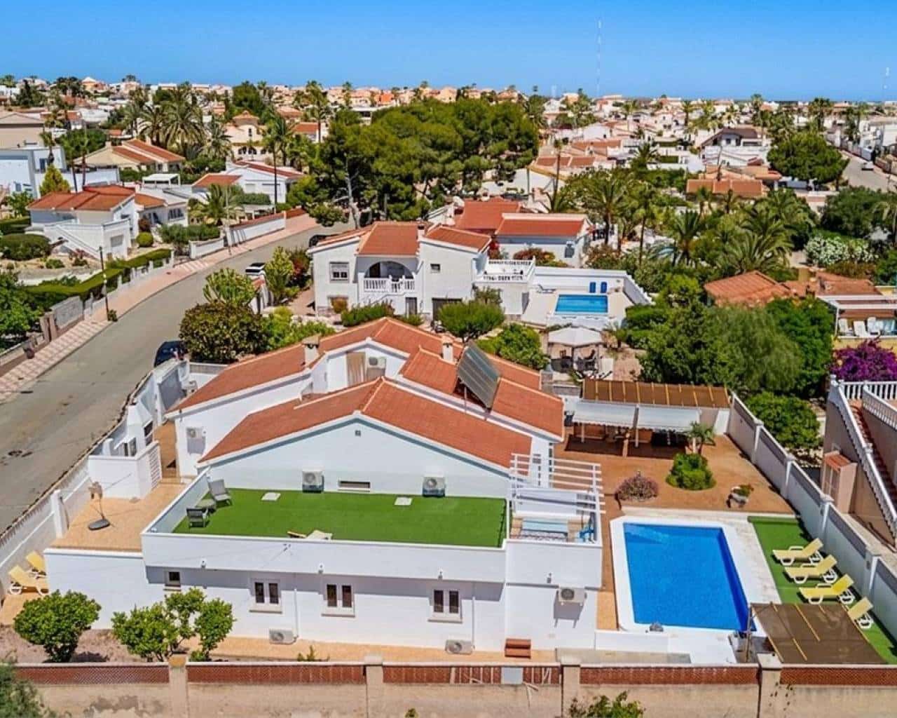 6 chambre Villa/Maison à vendre à Ciudad Quesada avec piscine garage - 725 000 € (Ref: 10120758)