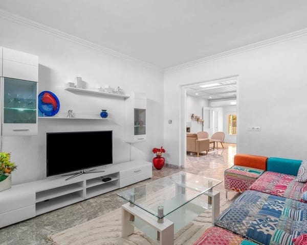 6 chambre Villa/Maison à vendre à Ciudad Quesada, Rojales avec piscine garage - 725 000 € (Ref: 10120758)