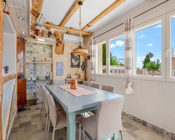 6 chambre Villa/Maison à vendre à Ciudad Quesada, Rojales avec piscine garage - 725 000 € (Ref: 10120758)