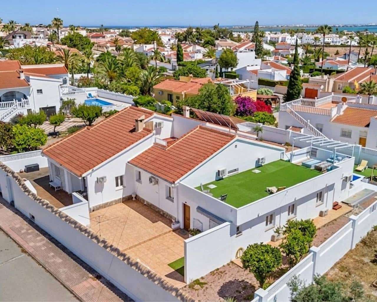 6 chambre Villa/Maison à vendre à Ciudad Quesada avec piscine garage - 725 000 € (Ref: 10120758)