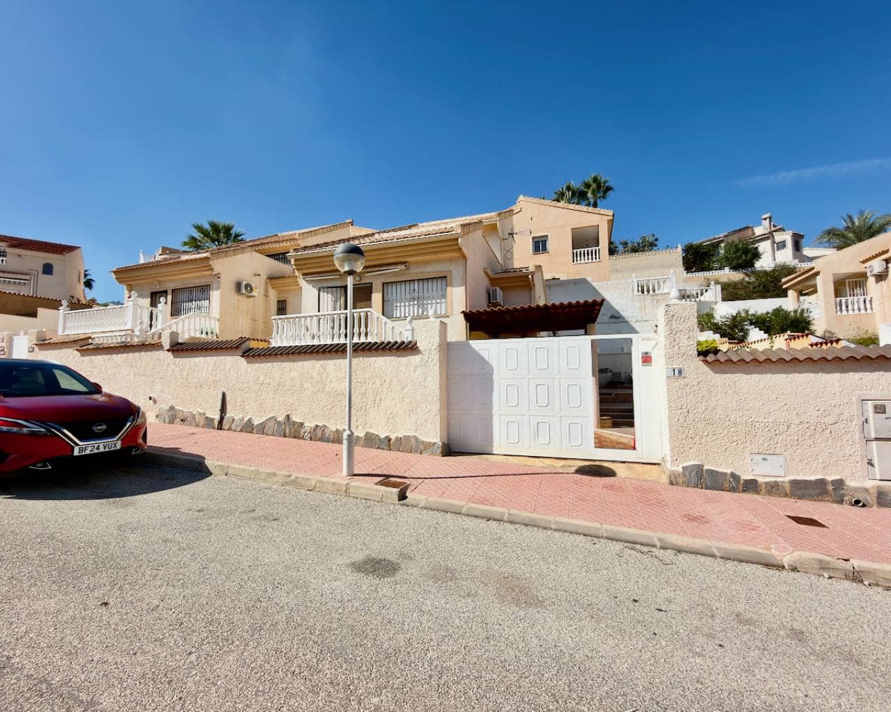 3 chambre Villa/Maison à vendre à Ciudad Quesada avec piscine garage - 235 000 € (Ref: 10181634)