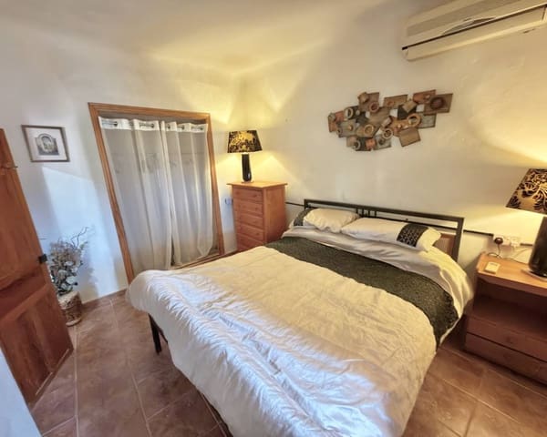 4 soverom Grottehus til salgs i La Murada, Orihuela med svømmebasseng garasje - € 275 000 (Ref: 6303266)