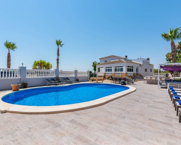 4 sovrum Finca/Hus på landet till salu i Catral med pool garage - 595 000 € (Ref: 7013680)