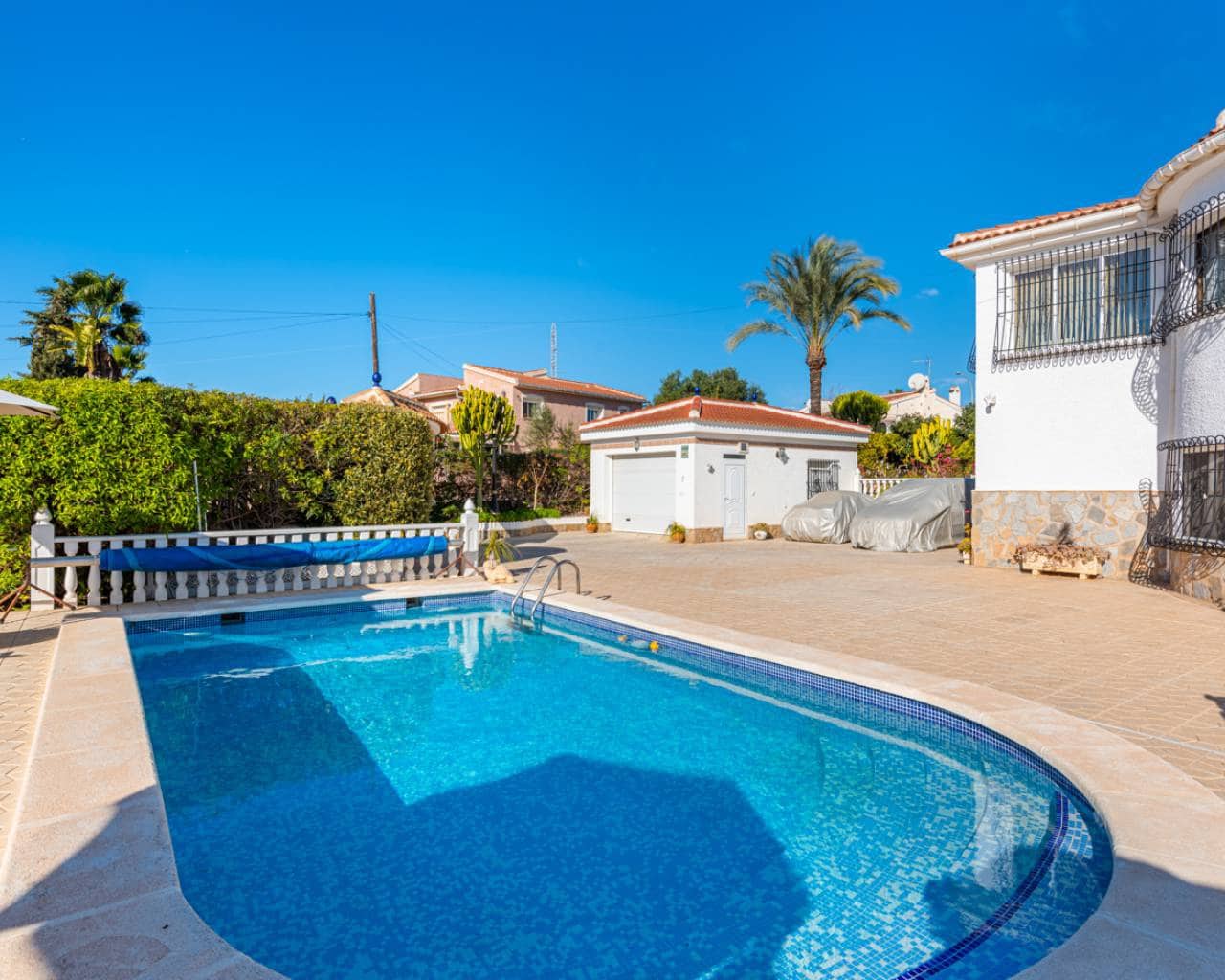 Chalet de 5 habitaciones en Ciudad Quesada en venta con piscina garaje - 950.000 € (Ref: 7358902)