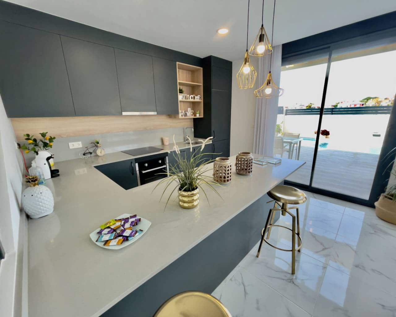 3 bedroom Villa for sale in Los Montesinos with pool garage - € 342,000 (Ref: 7462904)