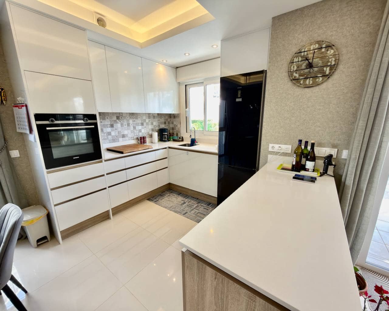 Apartamento de 2 habitaciones en Ciudad Quesada en venta con piscina garaje - 325.000 € (Ref: 7809969)