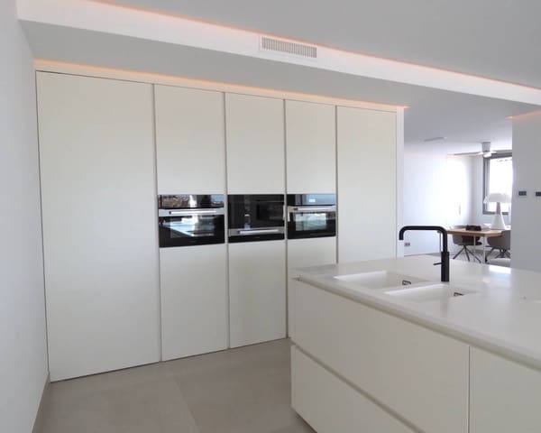 4 quarto Moradia para venda em Ciudad Quesada, Rojales com piscina garagem - 1 799 000 € (Ref: 8039100)