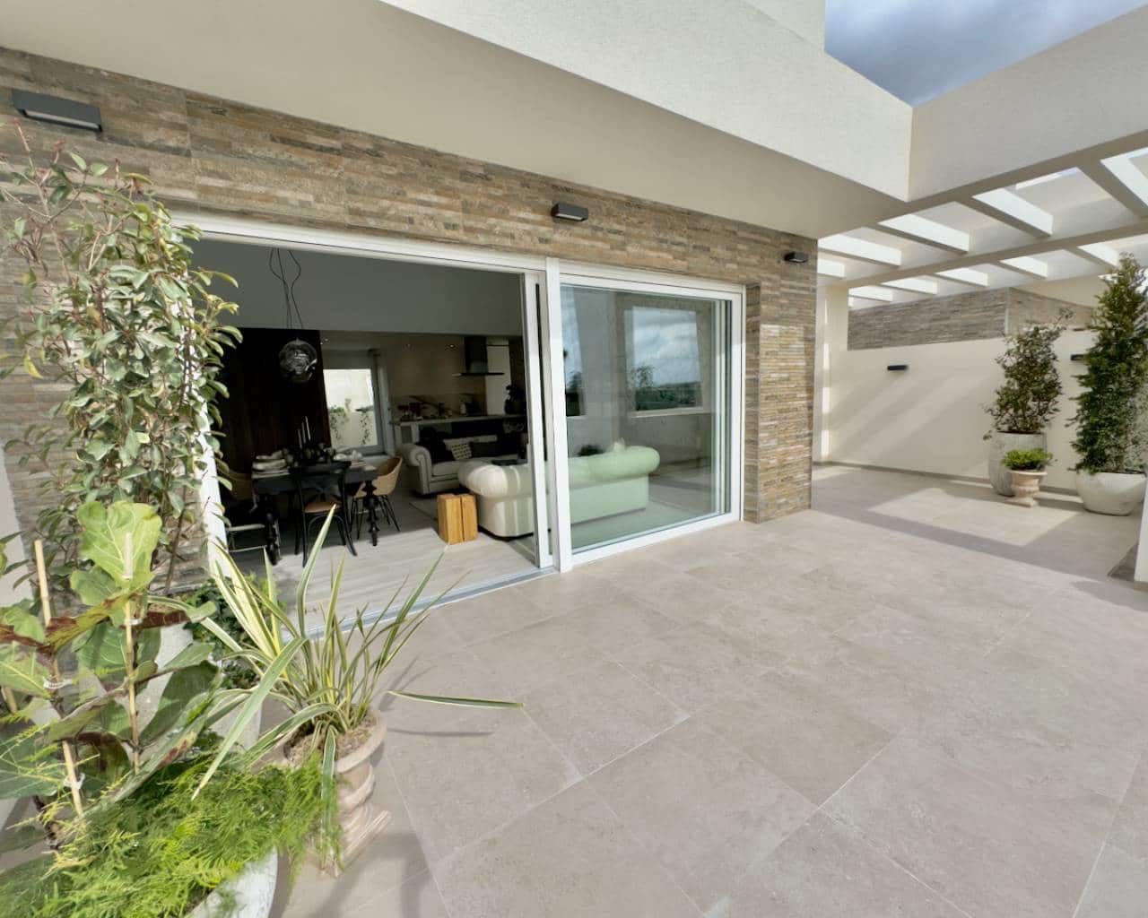 3 bedroom Villa for sale in Algorfa with pool garage - € 731,000 (Ref: 8145311)