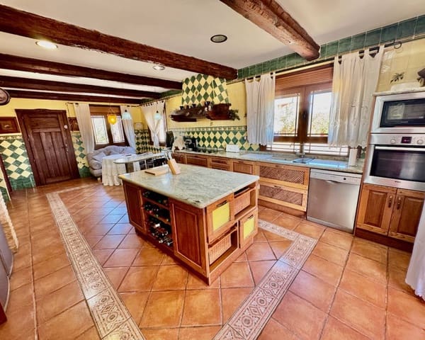 4 soveværelse Finca/Landehus til salg i Los Montesinos med swimmingpool - € 780.000 (Ref: 8660887)