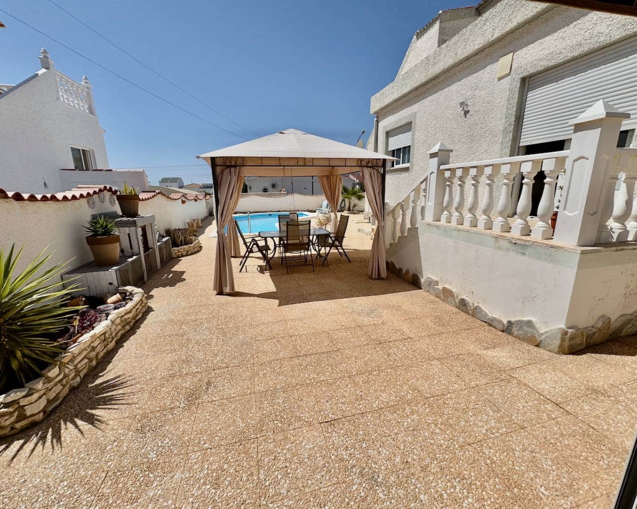 3 Zimmer Villa zu verkaufen in Ciudad Quesada mit Pool Garage - 375.000 € (Ref: 8918418)