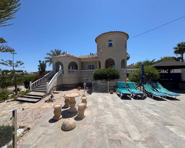 5 soveværelse Villa til salg i Algorfa med swimmingpool garage - € 685.000 (Ref: 9016604)