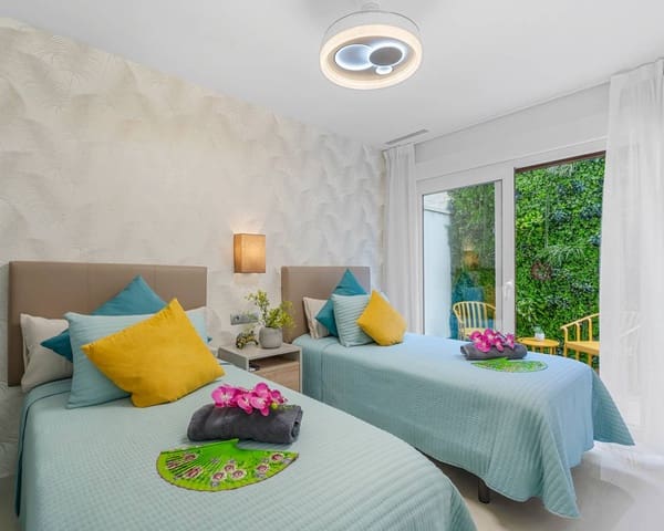 3 bedroom Villa for sale in Ciudad Quesada, Rojales with pool - € 475,000 (Ref: 9053614)