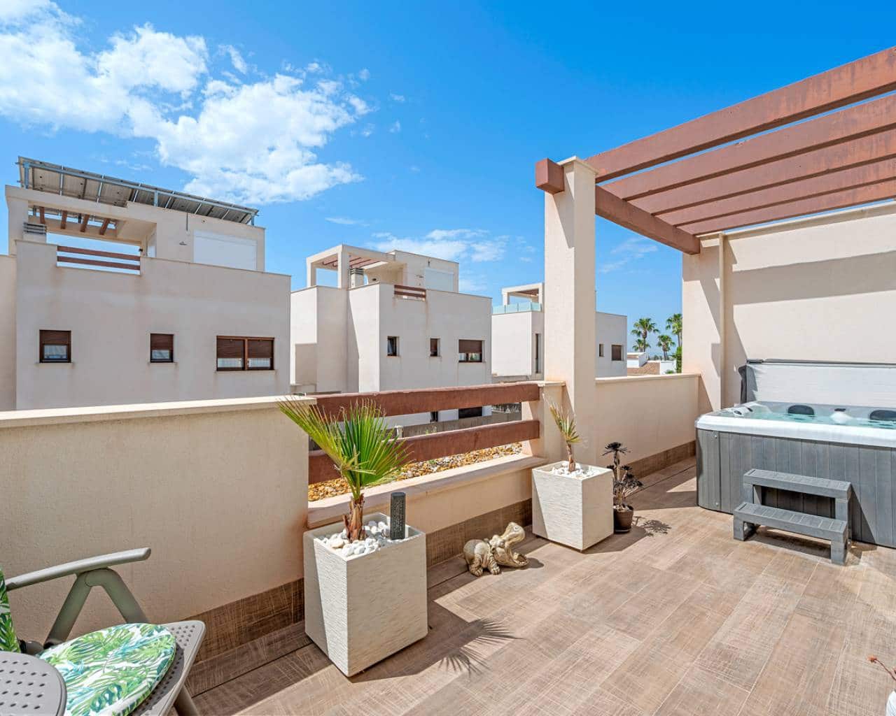 3 bedroom Villa for sale in Ciudad Quesada with pool - € 475,000 (Ref: 9053614)