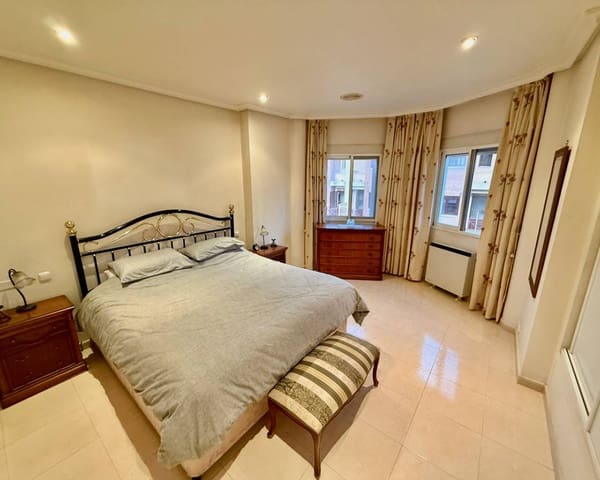 4 slaapkamer Villa te koop in Benferri met zwembad garage - € 249.995 (Ref: 9082751)