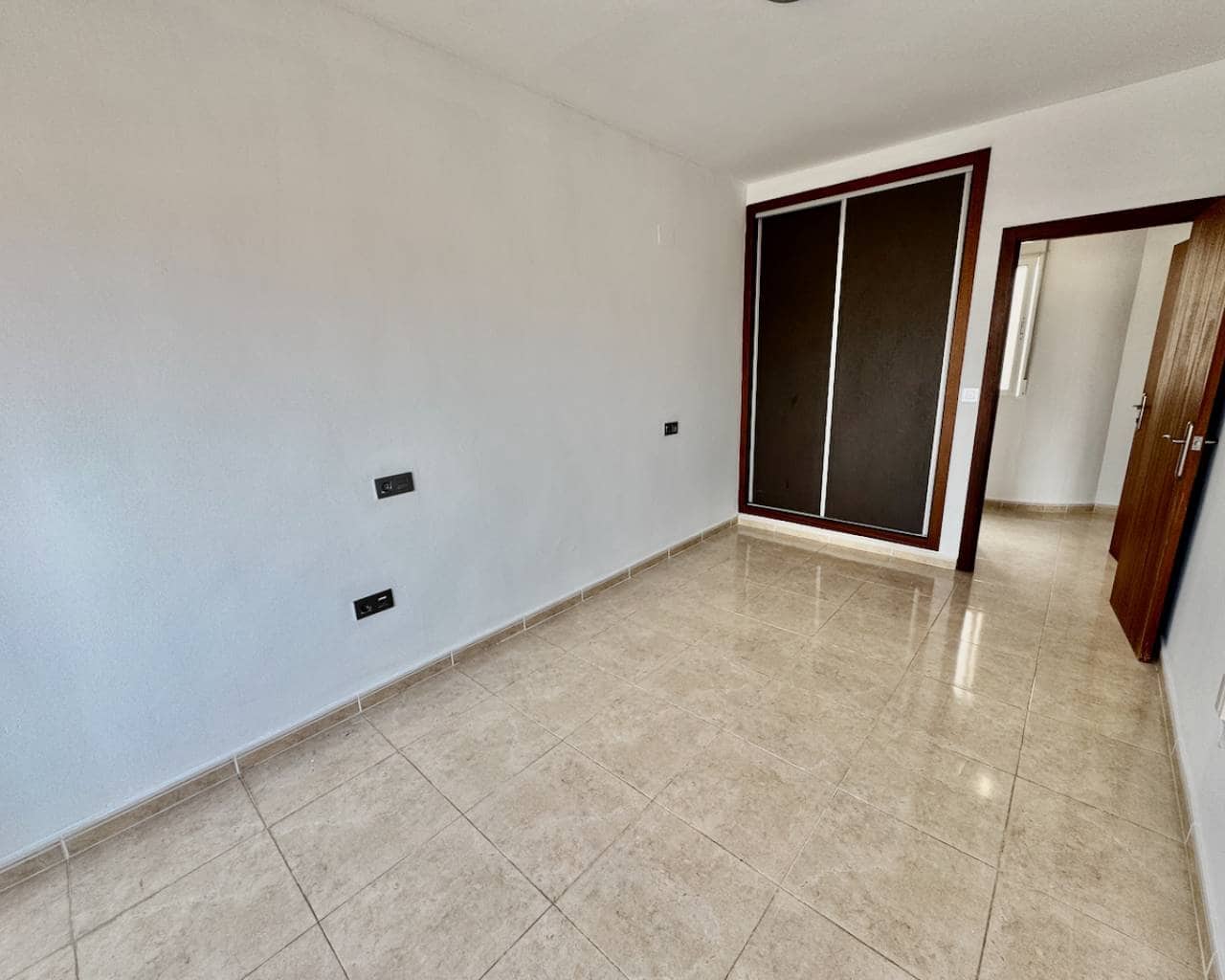 Apartamento de 2 habitaciones en Benijófar en venta - 120.000 € (Ref: 9211047)