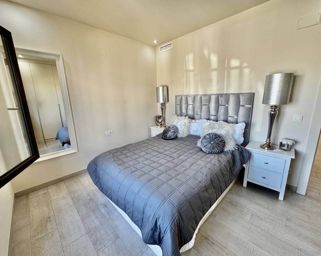 3 soveværelse Villa til salg i Algorfa med swimmingpool garage - € 595.000 (Ref: 9328534)