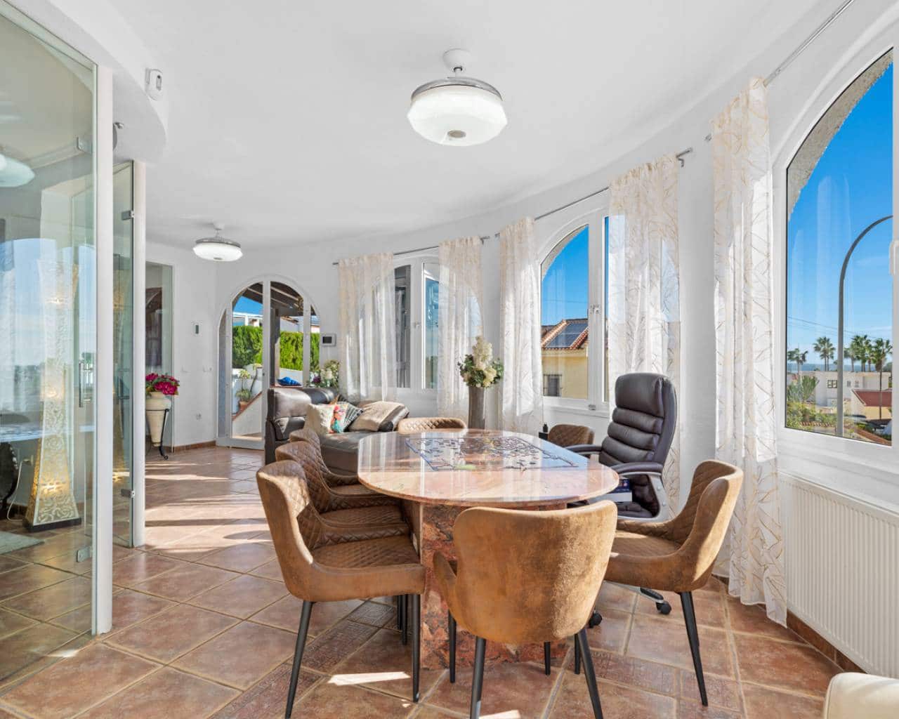 4 Zimmer Villa zu verkaufen in Ciudad Quesada mit Pool Garage - 650.000 € (Ref: 9352898)