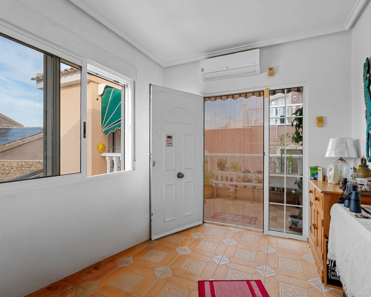 2 bedroom Villa for sale in Ciudad Quesada with pool garage - € 325,000 (Ref: 9360244)