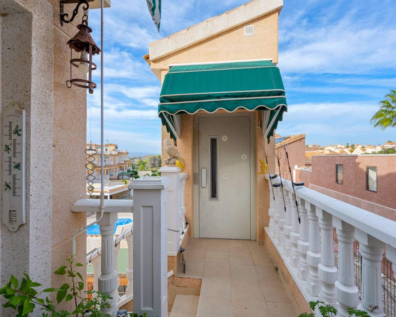 2 bedroom Villa for sale in Ciudad Quesada with pool garage - € 325,000 (Ref: 9360244)