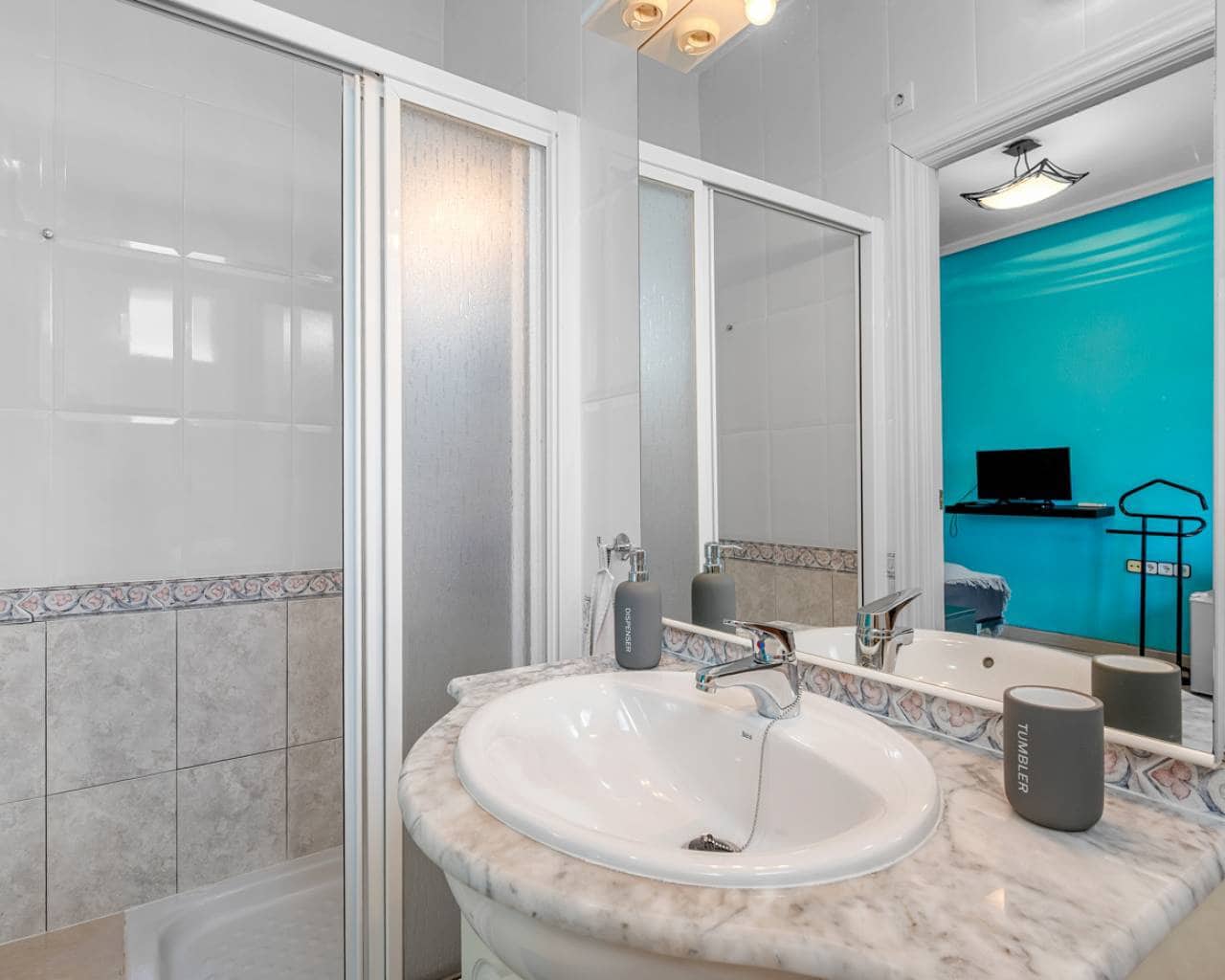 10 sypialnia Willa na sprzedaż w Los Montesinos z basenem garażem - 995 000 € (Ref: 9360676)