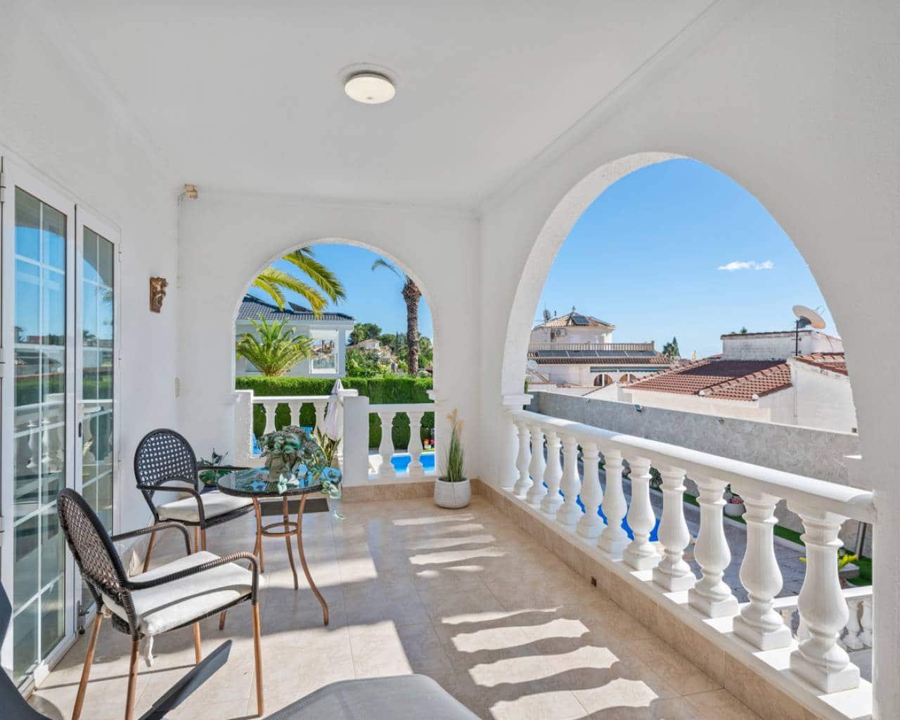 4 quarto Moradia para venda em Ciudad Quesada com piscina garagem - 850 000 € (Ref: 9378271)