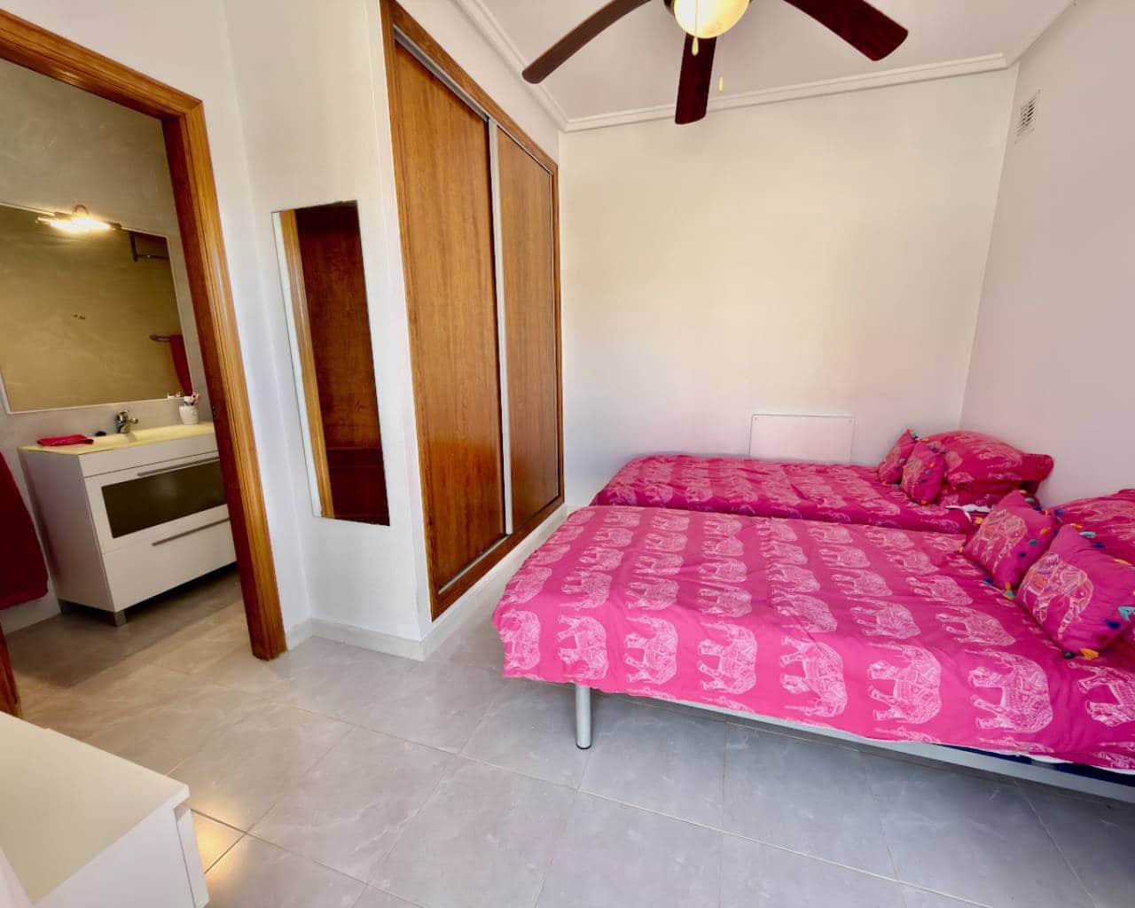 4 bedroom Villa for sale in Ciudad Quesada with pool garage - € 485,000 (Ref: 9378378)