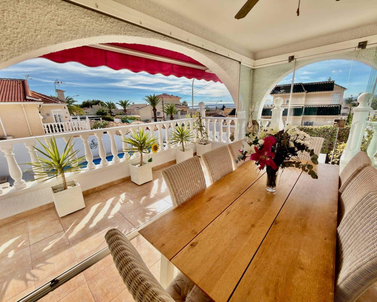 4 bedroom Villa for sale in Ciudad Quesada with pool garage - € 485,000 (Ref: 9378378)