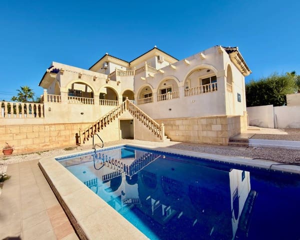 5 bedroom Villa for sale in Ciudad Quesada, Rojales with pool garage - € 550,000 (Ref: 9432009)