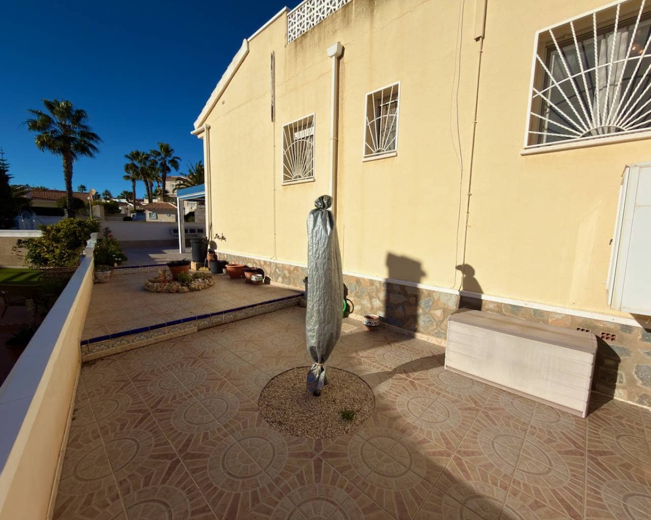 3 bedroom Villa for sale in Ciudad Quesada with pool - € 225,000 (Ref: 9500037)