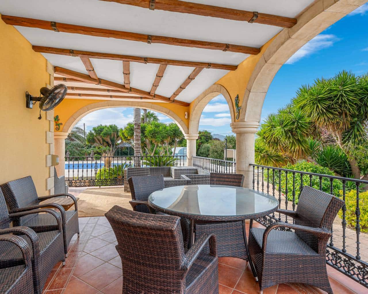 4 soverom Villa til salgs i Orihuela med svømmebasseng garasje - € 850 000 (Ref: 9506248)