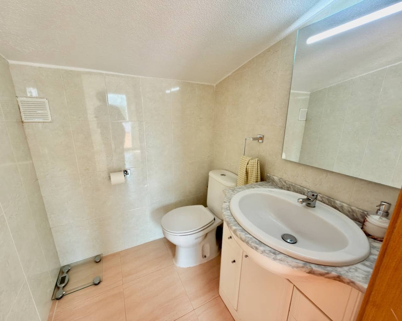 4 soveværelse Villa til salg i Hondon de las Nieves med garage - € 275.000 (Ref: 9510202)