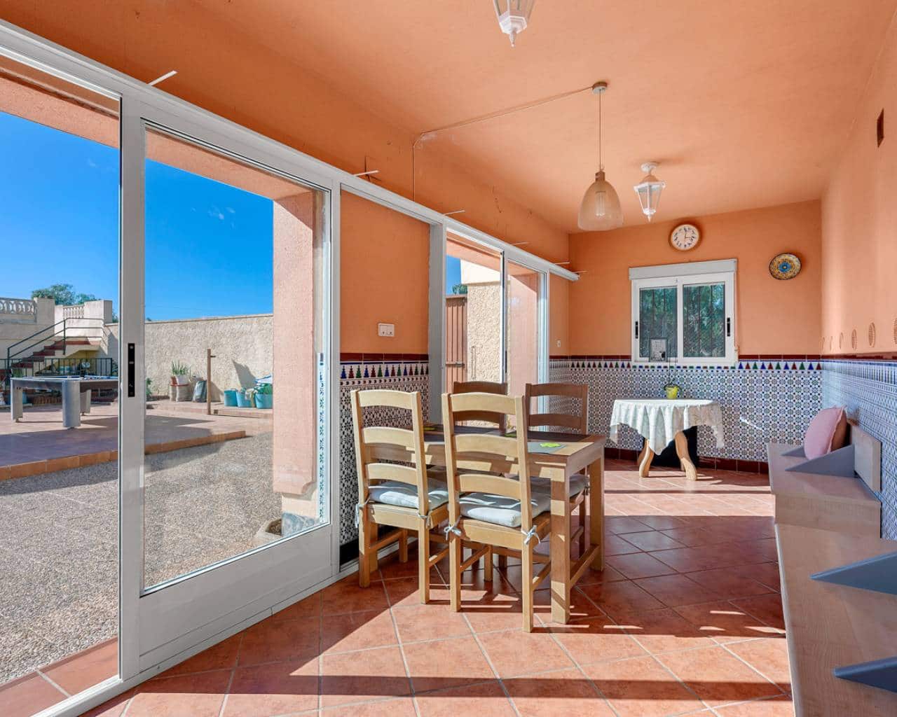 10 bedroom Villa for sale in Los Montesinos with pool garage - € 425,000 (Ref: 9580390)