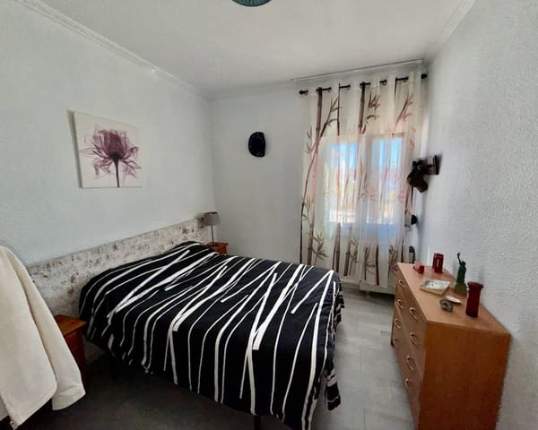 3 soverom Villa til salgs i Heliomar, Málaga by med svømmebasseng garasje - € 420 000 (Ref: 9611988)