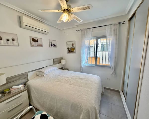 3 soveværelse Villa til salg i Lo Crispin, Algorfa med swimmingpool garage - € 289.995 (Ref: 9618086)