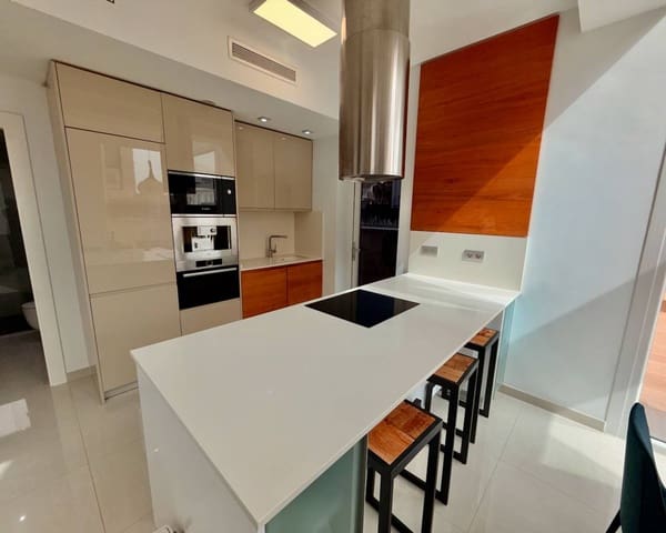 3 makuuhuone Huvila myytävänä paikassa Ciudad Quesada, Rojales mukana uima-altaan 
autotalli - 575 000 € (Ref: 9650433)