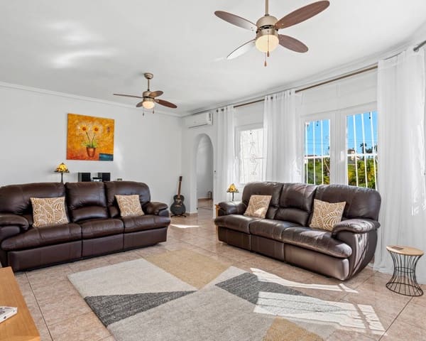 3 soveværelse Villa til salg i Ciudad Quesada, Rojales med swimmingpool garage - € 599.950 (Ref: 9665390)