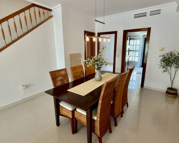 3 bedroom Villa for sale in Doña Pepa, Rojales with pool garage - € 320,000 (Ref: 9685217)
