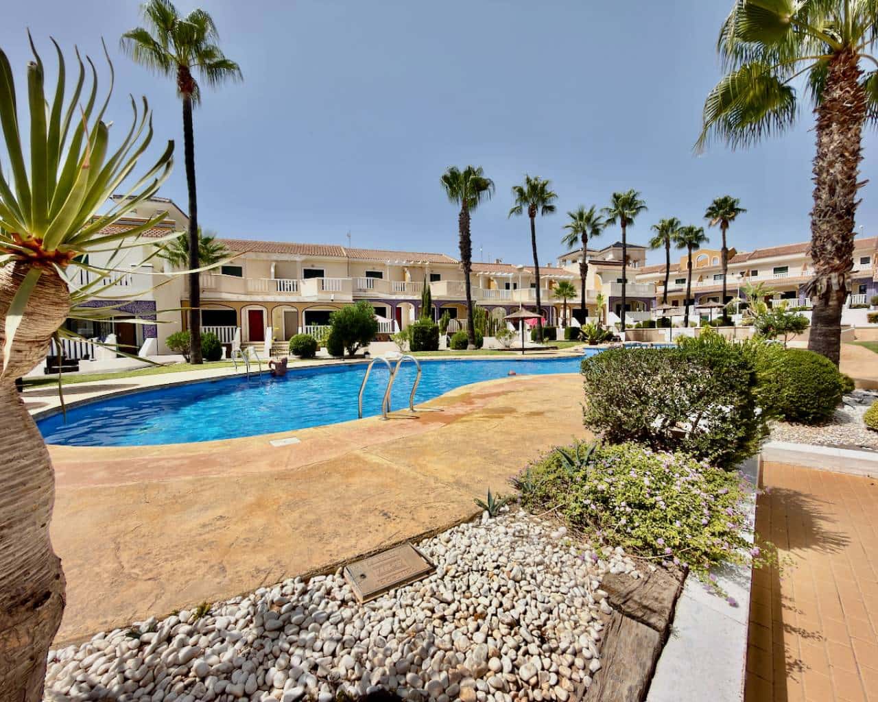 3 Zimmer Villa zu verkaufen in Dona Pepa mit Pool Garage - 320.000 € (Ref: 9685217)