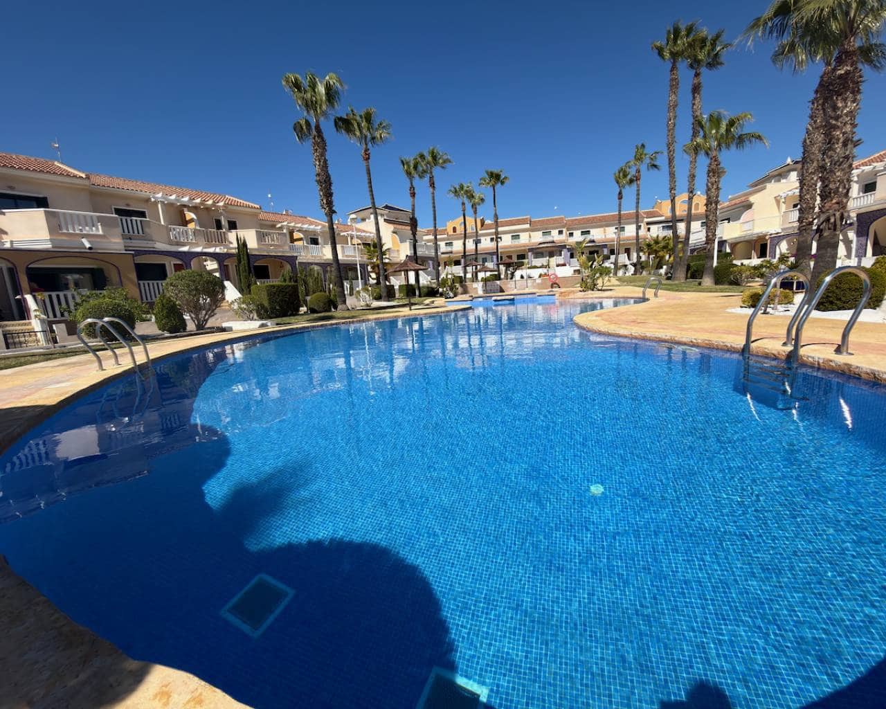 2 bedroom Apartment for sale in Ciudad Quesada with pool - € 225,000 (Ref: 9685563)