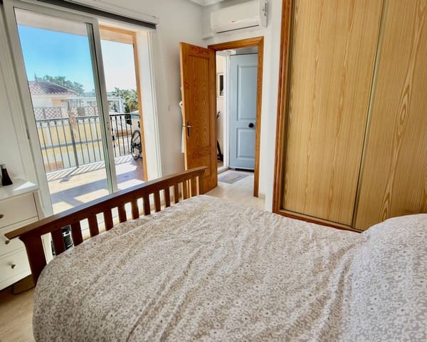 Apartamento de 2 habitaciones en Daya Nueva en venta con piscina - 139.950 € (Ref: 9737093)