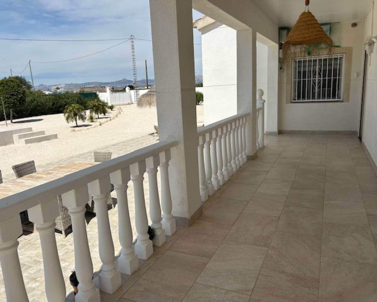 3 slaapkamer Finca/Landhuis te koop in Rafal met zwembad - € 440.000 (Ref: 9748372)