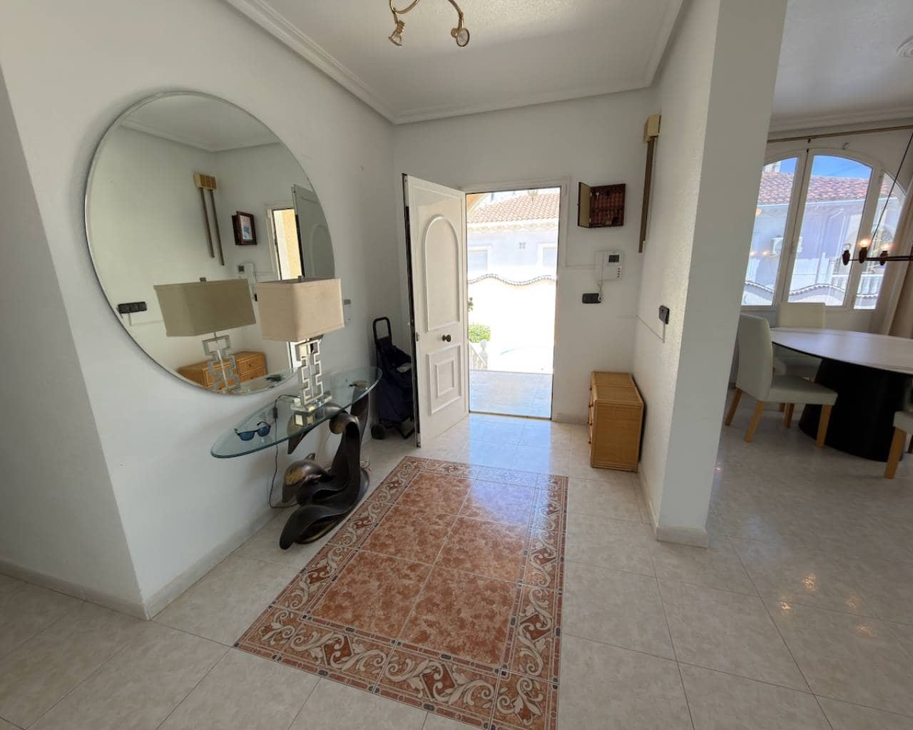 4 bedroom Villa for sale in Ciudad Quesada with pool garage - € 585,000 (Ref: 9827782)